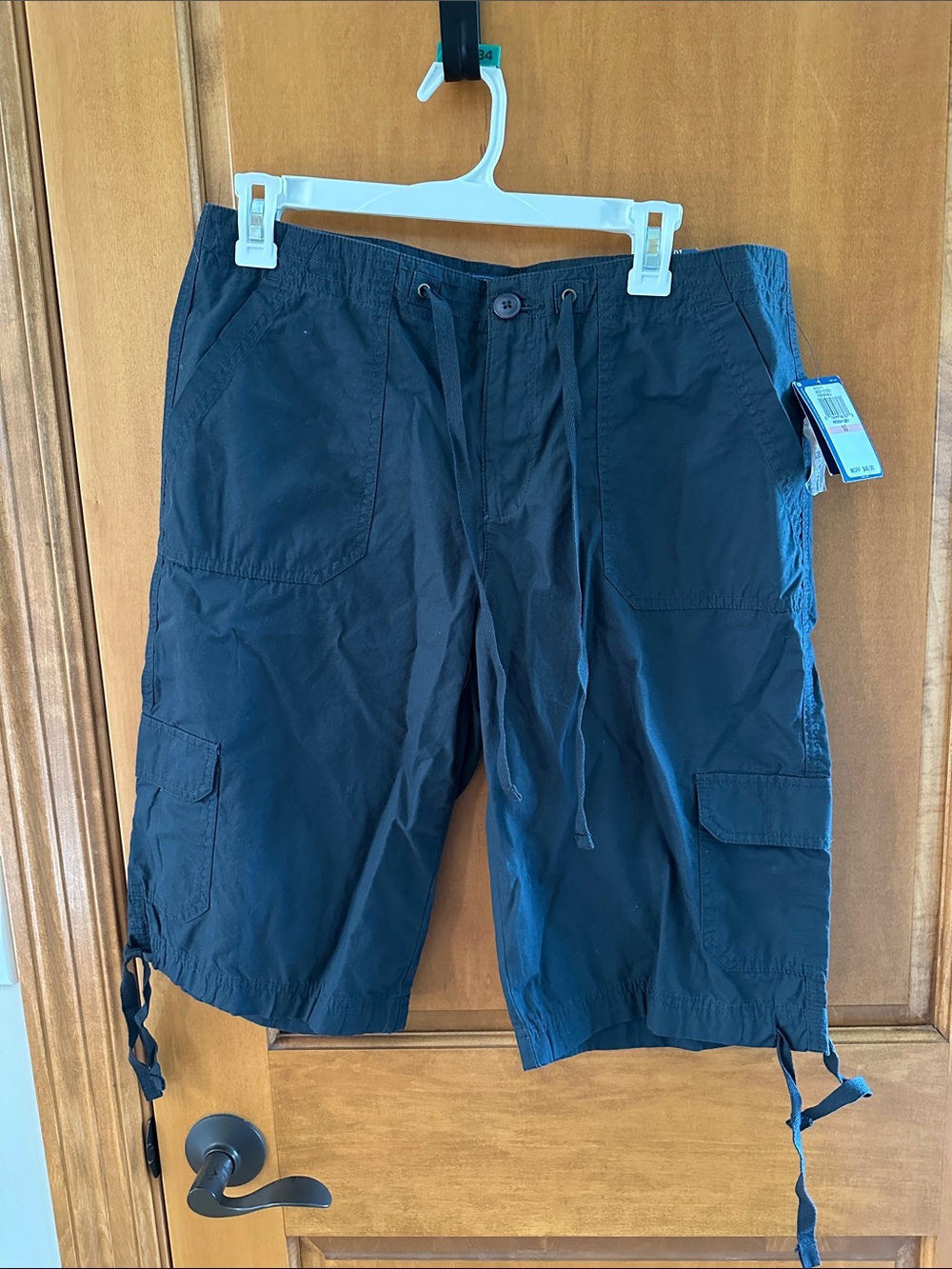 NWT Izod Essentials Women’s Size 10 Archova Grey Casual Shorts